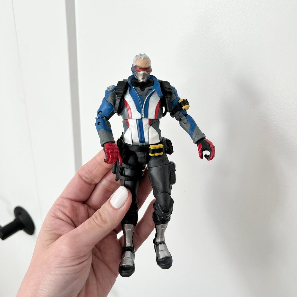 Hasbro Blizzard Overwatch Ultimates Soldier 76 Action Figure
